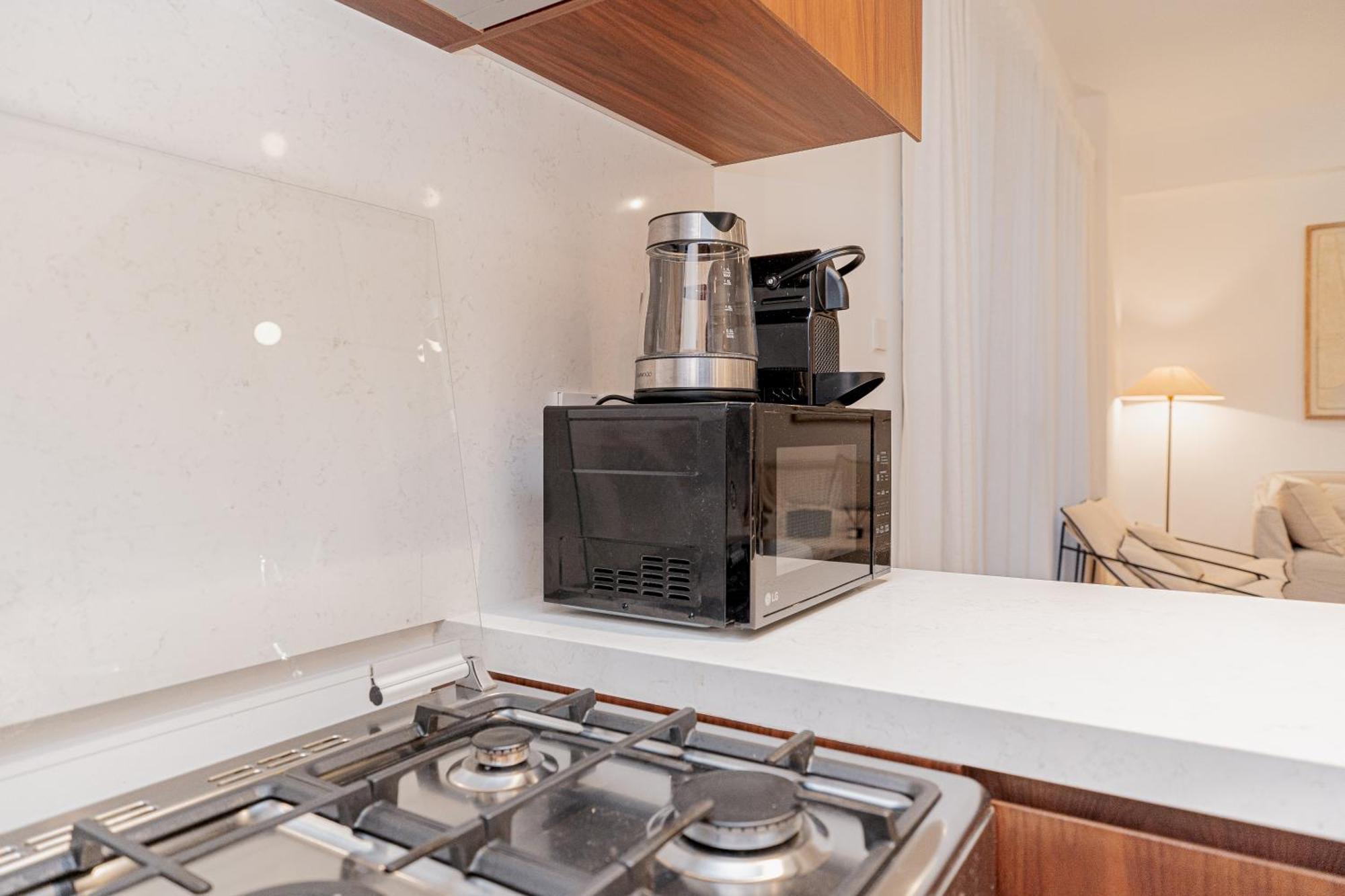 Escape24 - Luxury 2br In La Rive 3 With Access At La Jumeriah 1 * Dubai