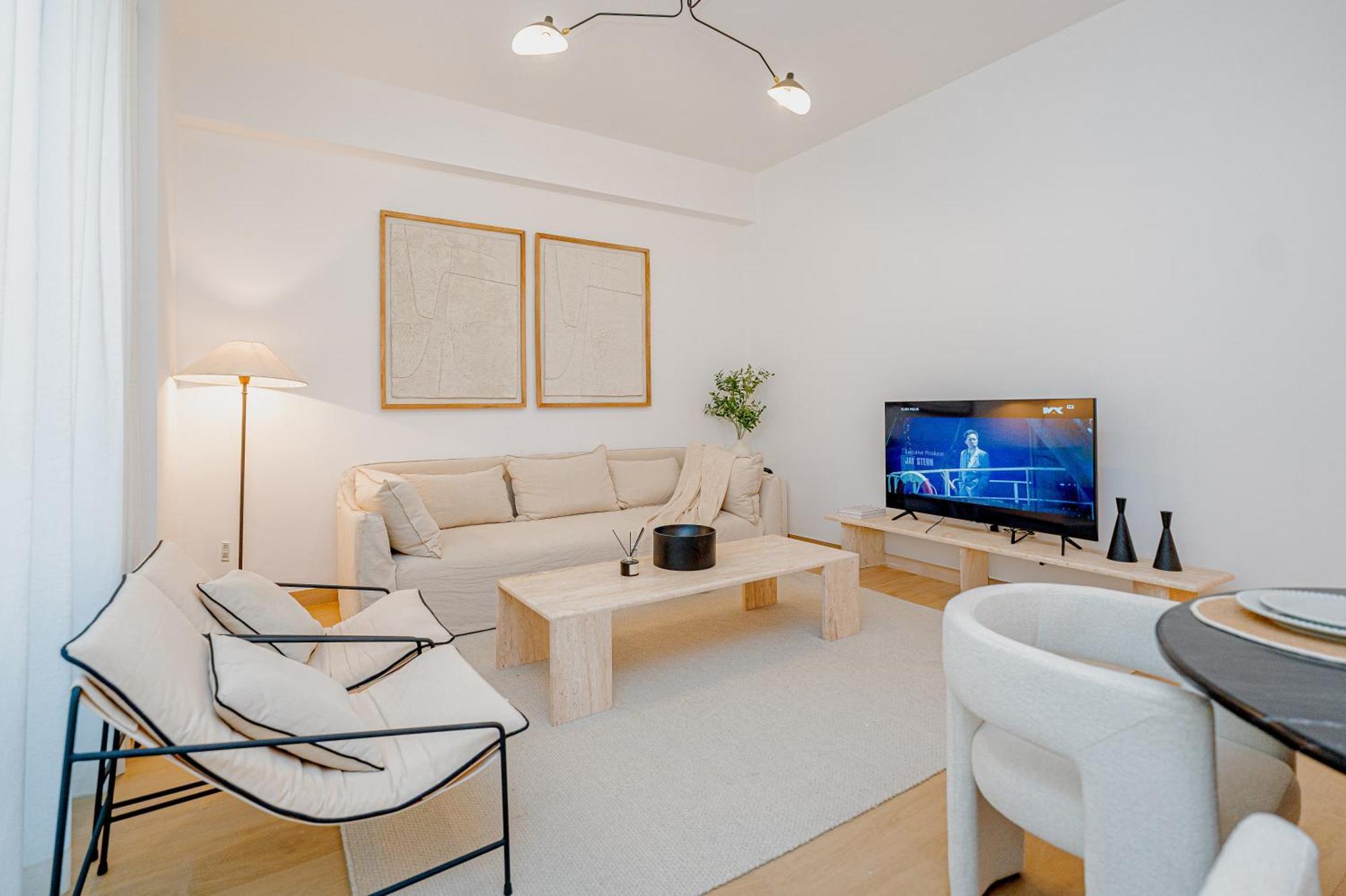 Escape24 - Luxury 2br In La Rive 3 With Access At La Jumeriah 1 Apartment