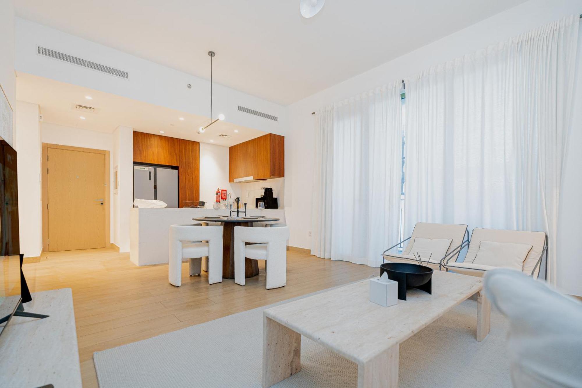Escape24 - Luxury 2br In La Rive 3 With Access At La Jumeriah 1 Apartment Dubai